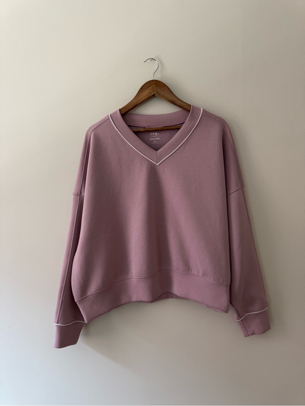 ABERCROMBIE YPB neoKNIT V-Neck Mauve XL - Picture 2 of 13